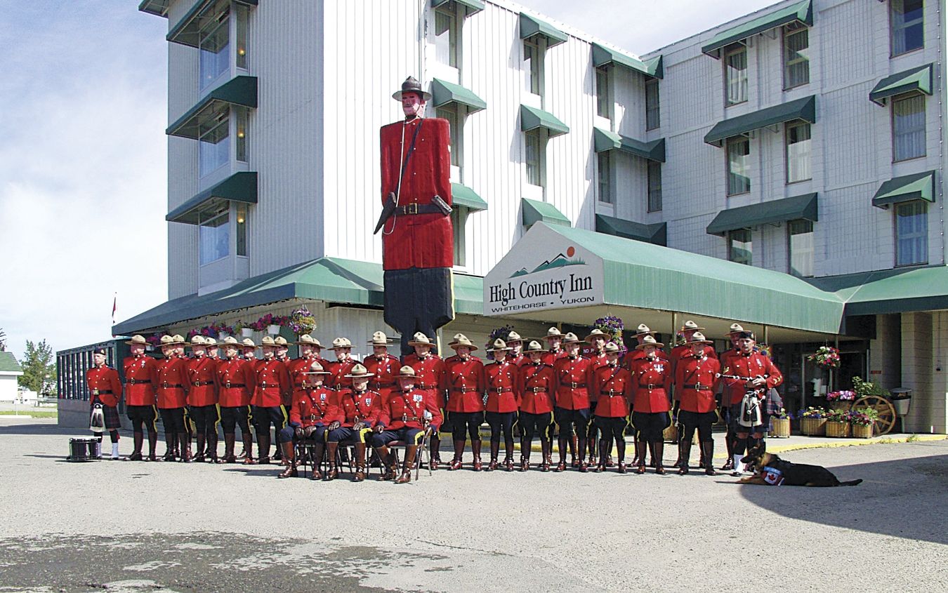 Coast High Country Inn Whitehorse Exterior foto