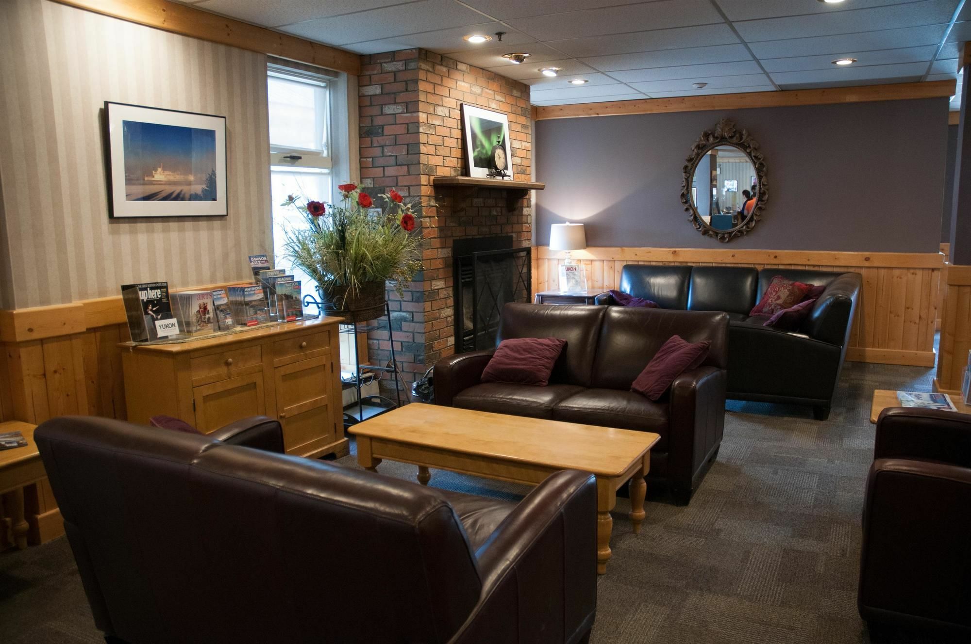Coast High Country Inn Whitehorse Exterior foto